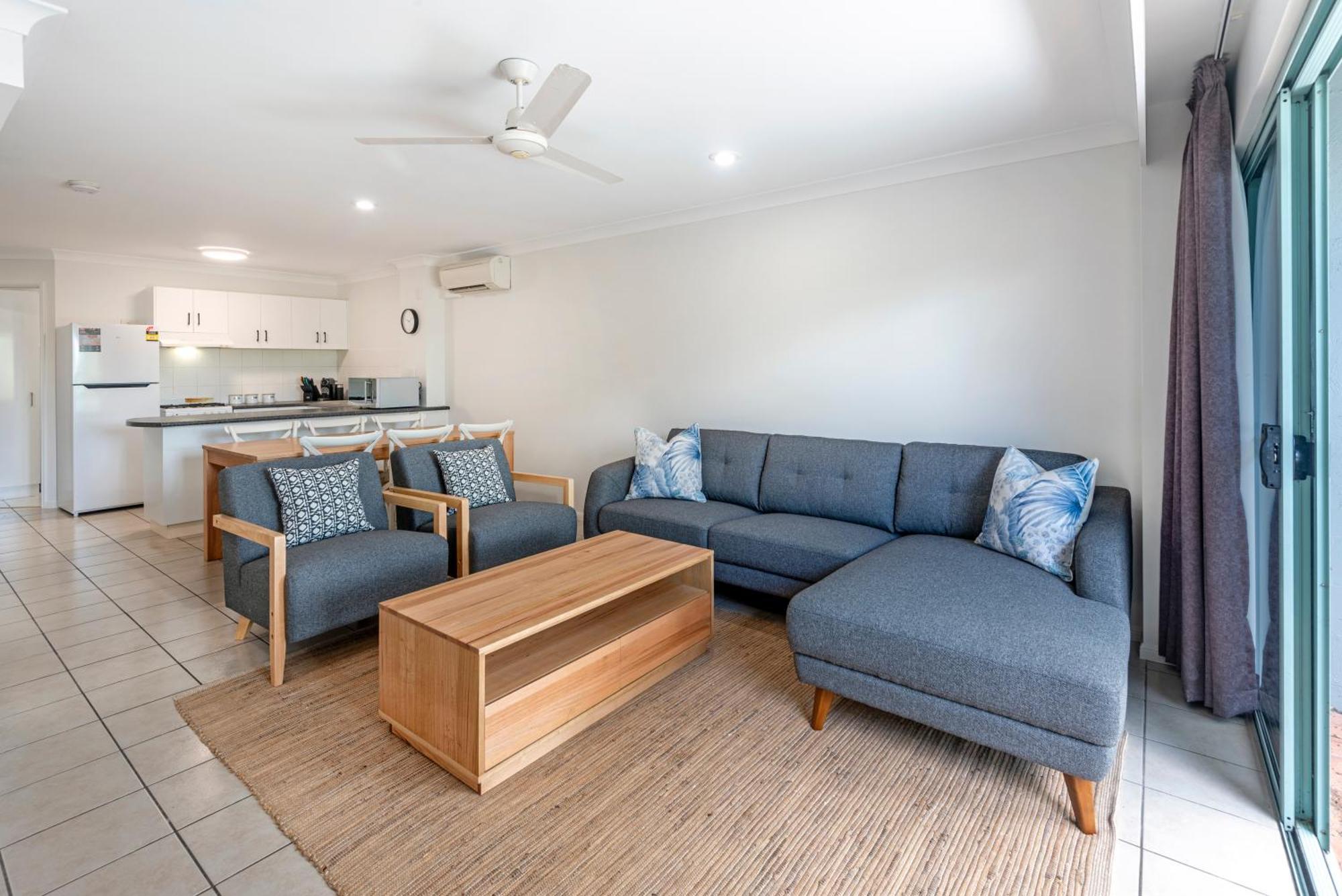 המילטון איילנד Sunset Waters Apartments מראה חיצוני תמונה